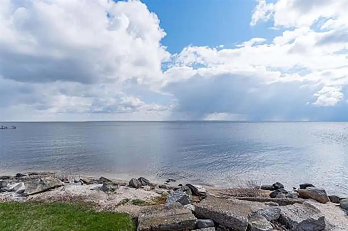 3240 OLD ORCHARD LANE, Oshkosh, WI 54902 - #1