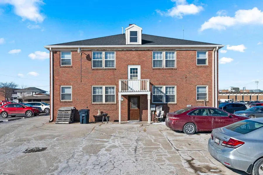 325 S JEFFERSON STREET, Green Bay, WI 54301 - Image #2