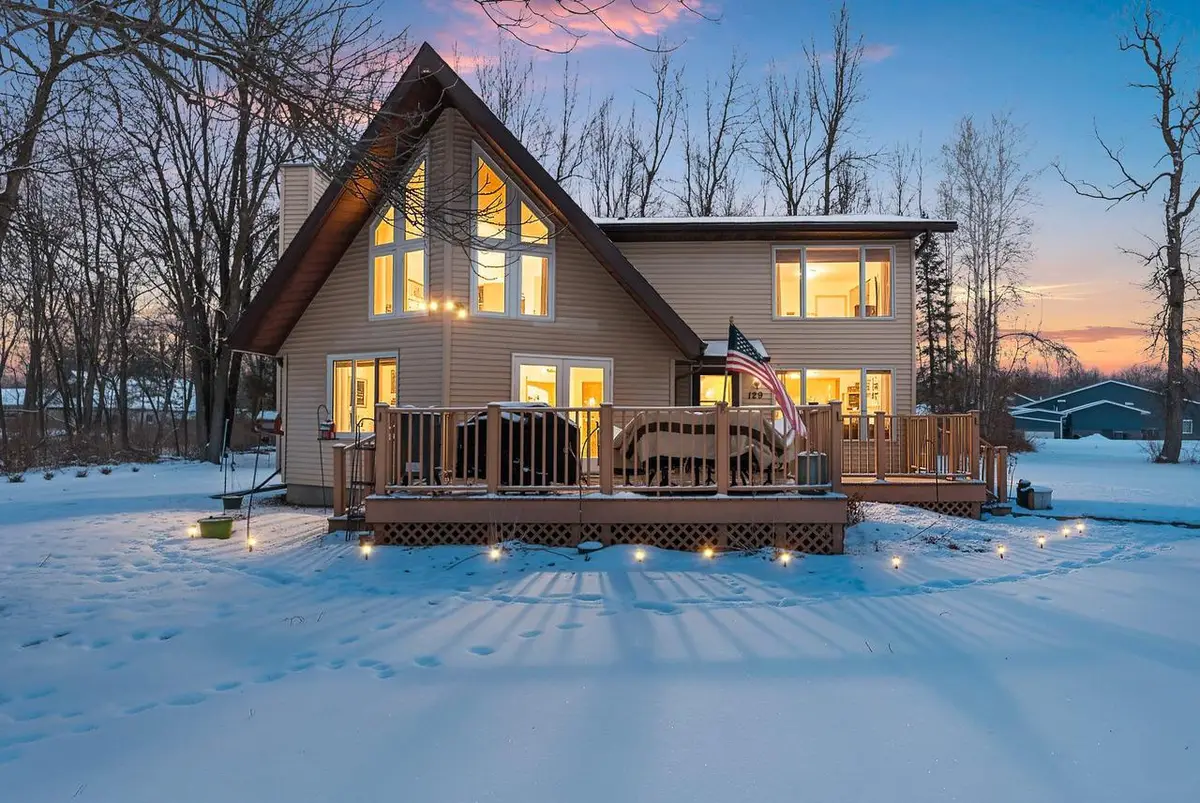 129 W WALLRICH ROAD, Cecil, WI 54111 - #1