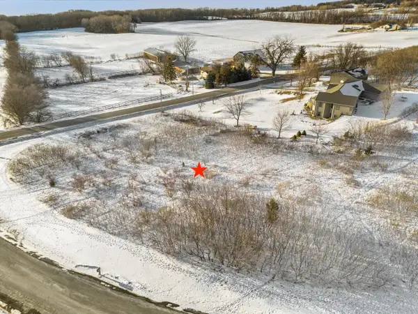 N5571 MAPLEVIEW LANE, Hilbert, WI 54129