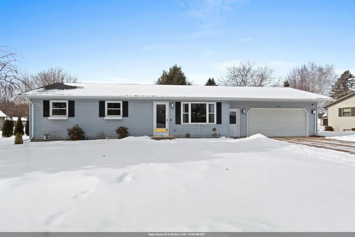 109 RIDGE ROAD, Clintonville, WI 54929 - #1