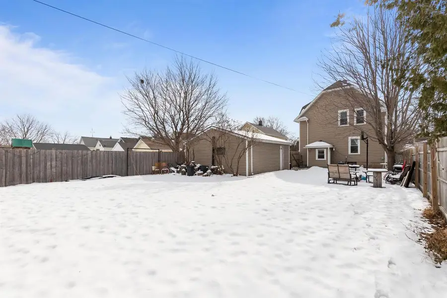 242 W 14TH AVENUE, Oshkosh, WI 54902 - #2
