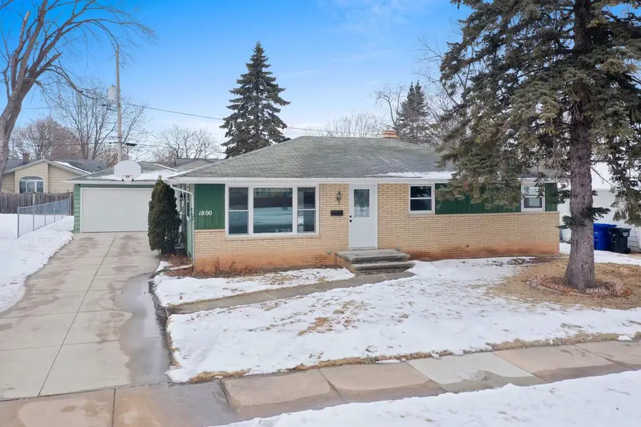 1800 E BYRD STREET, Appleton, WI 54911 - #2