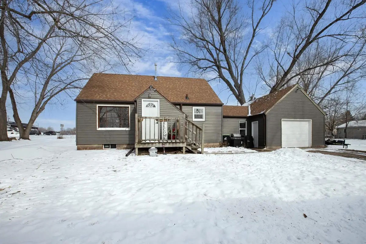 E8560 COURT STREET, New London, WI 54961 - #1