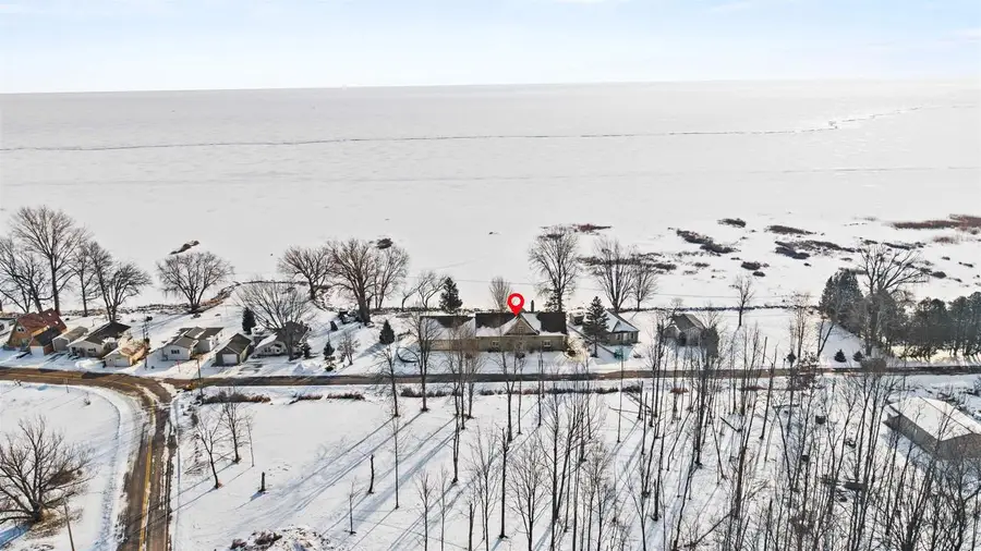4882 S BAYSHORE LANE, Oconto, WI 54153 - #2