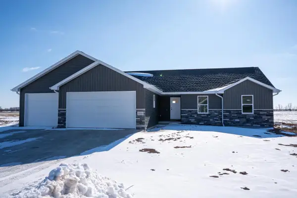 1255 W THORN CREEK DRIVE, Hilbert, WI 54129