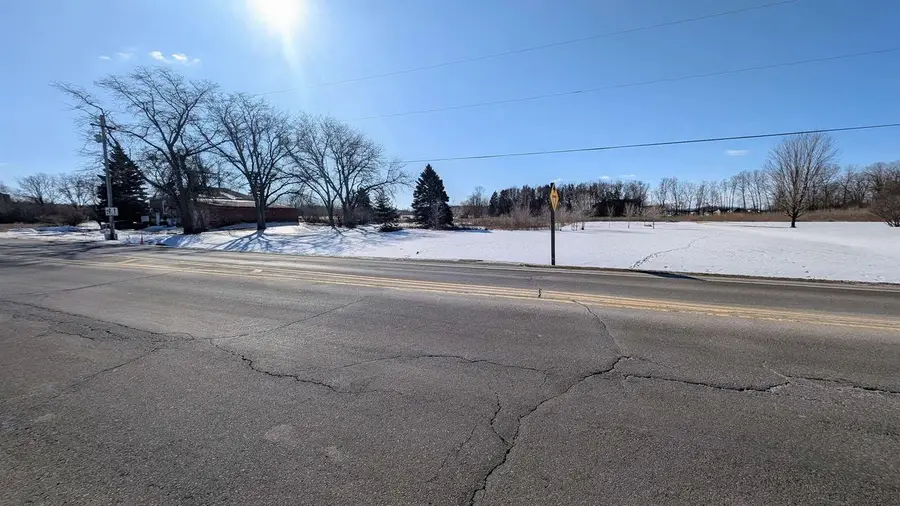 2524 HERITAGE ROAD, De Pere, WI 54115 - #3