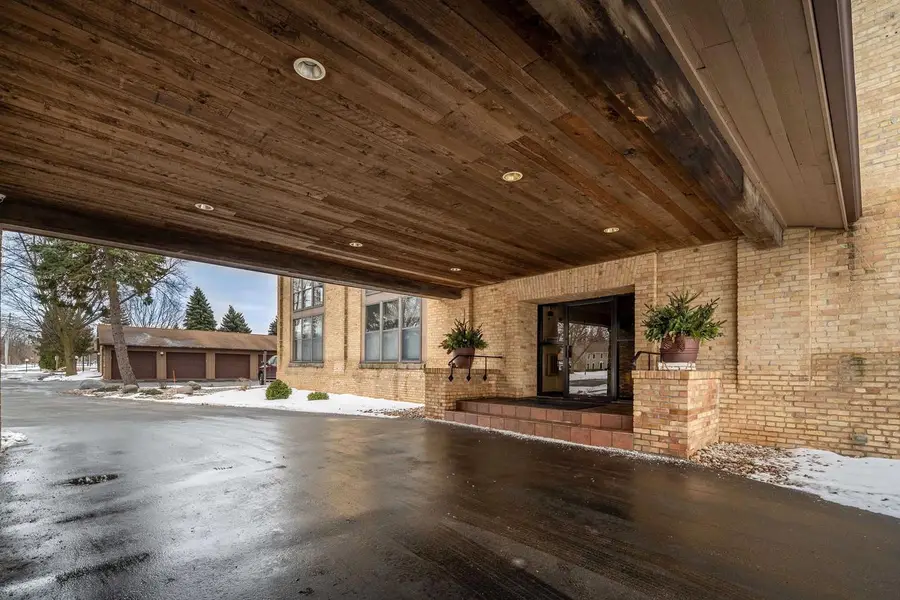 1545 ARBORETUM DRIVE  #327, Oshkosh, WI 54901 - #3