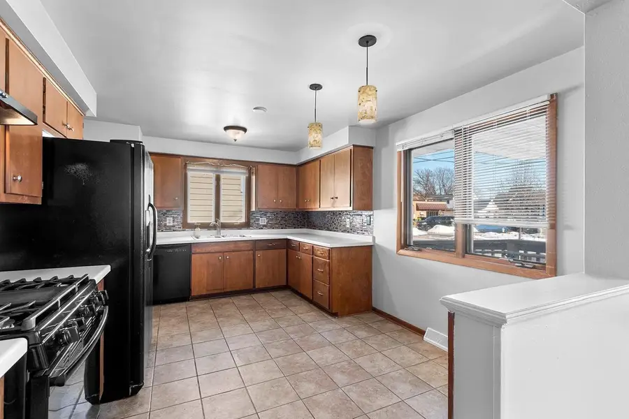 112 YALE STREET, Green Bay, WI 54303 - #2