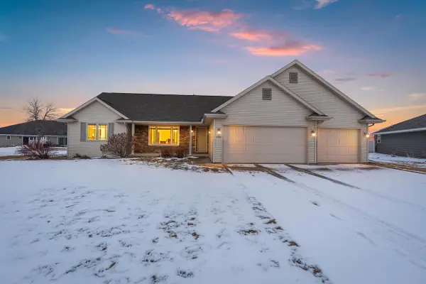 1728 BALLINAMORE PLACE, De Pere, WI 54115