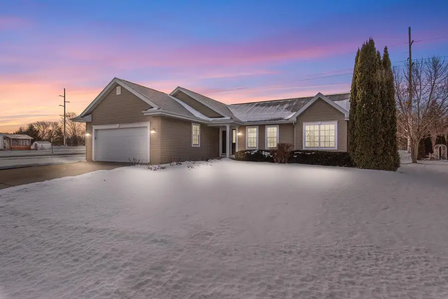 1542 PRIMROSE LANE, Fond Du Lac, WI 54935 - #2