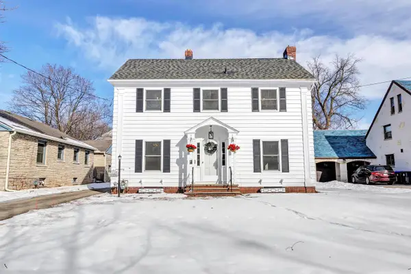 1306 E FOREST AVENUE, Neenah, WI 54956