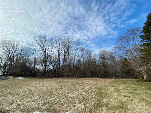 4000 MICHIGAN SHORES DRIVE, Menomonie, MI 49858