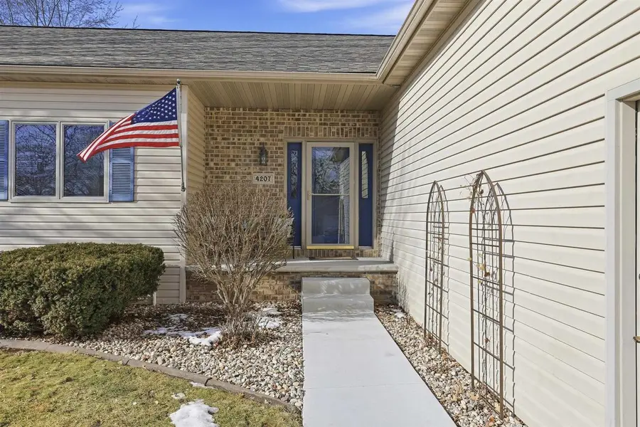 4207 N TIGERLILY DRIVE, Appleton, WI 54913 - #2