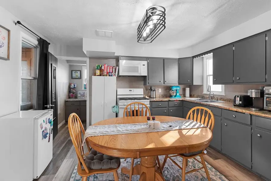 1419 FOX STREET, Oshkosh, WI 54902 - #3