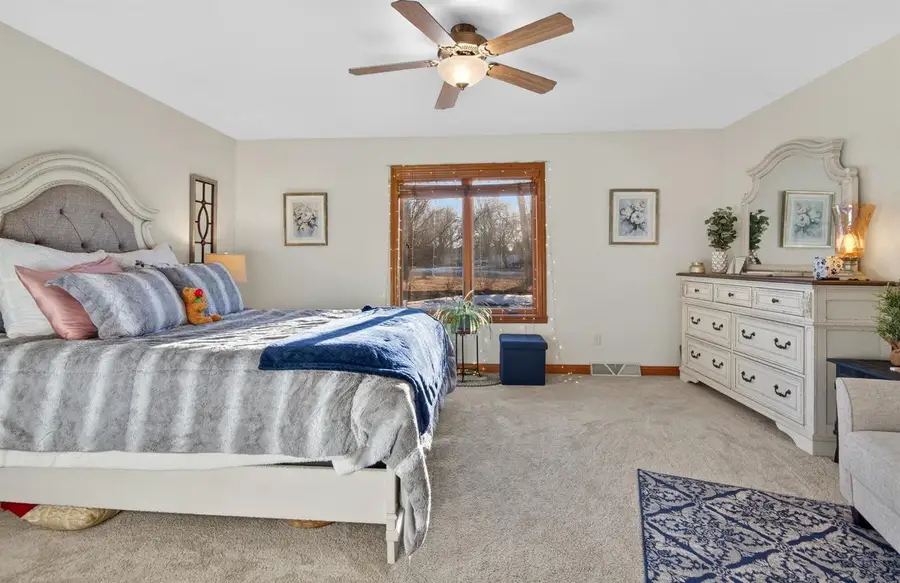 1127 PRINCESS DOVE CIRCLE, De Pere, WI 54115 - #2