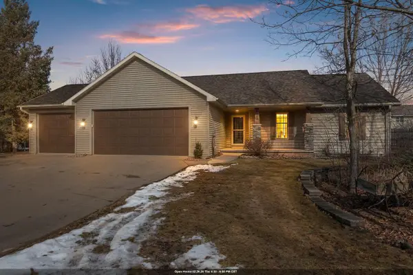 309 LOUISE DRIVE, Wrightstown, WI 54180