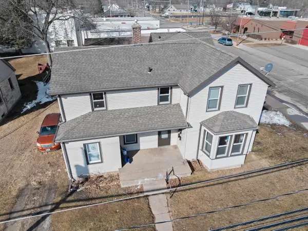 36 S CLINTON AVENUE, Clintonville, WI 54929