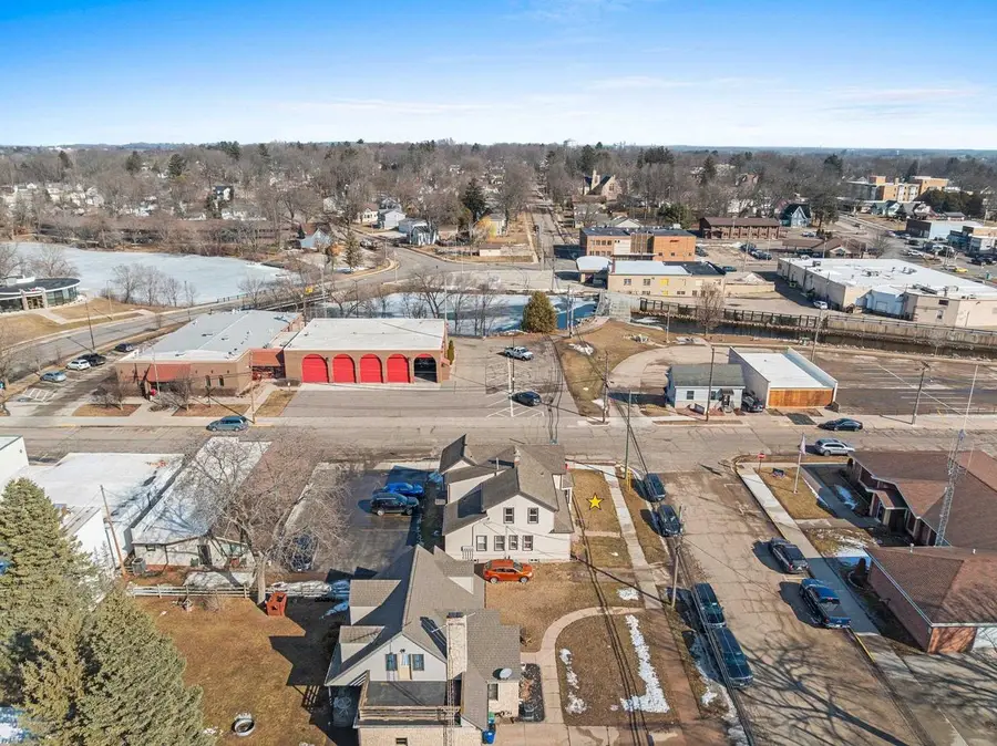 36 S CLINTON AVENUE, Clintonville, WI 54929 - #3