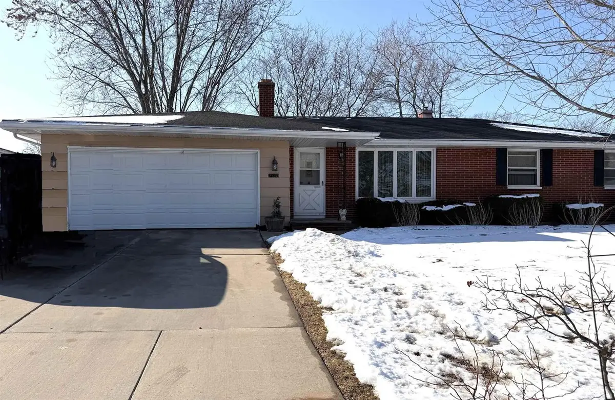 2320 MANITOWOC ROAD, Green Bay, WI 54311 - #1