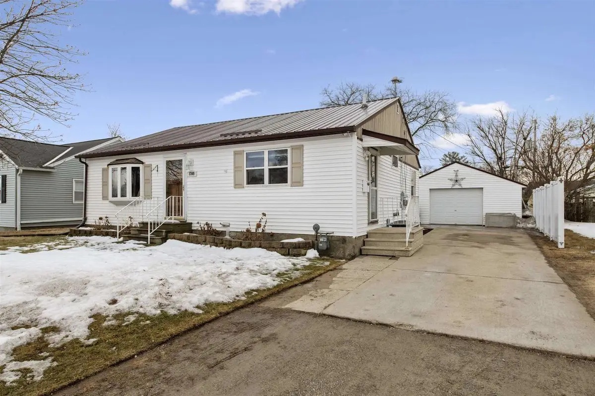 1709 25TH AVENUE, Menominee, MI 49858 - #1