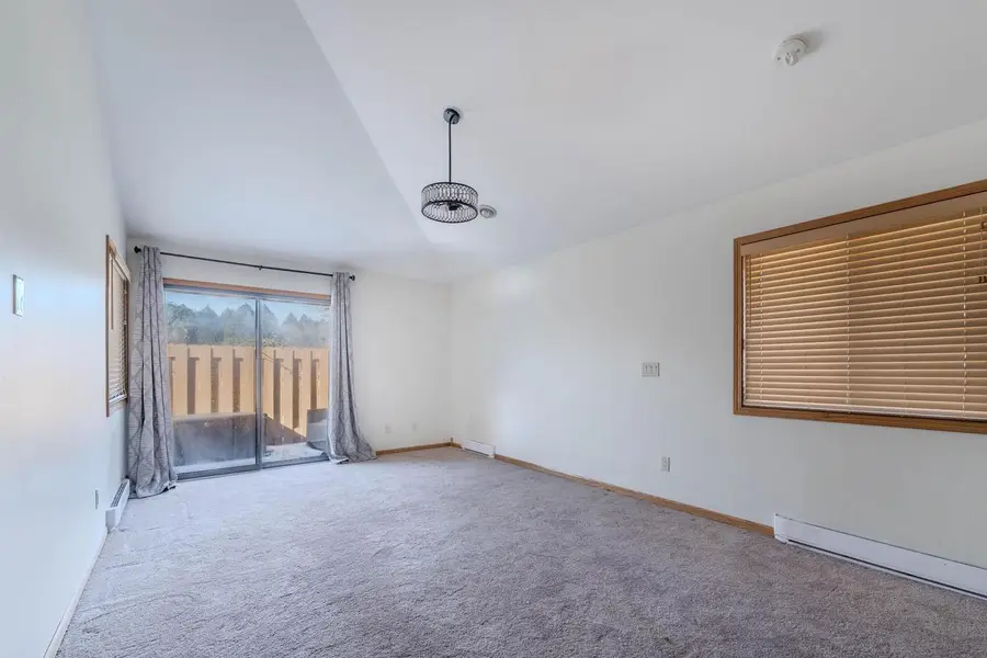 1377 W 18TH AVENUE, Oshkosh, WI 54902 - #2