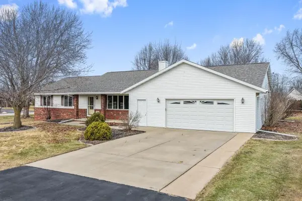 W6736 GREENWILLOW LANE, Greenville, WI 54942