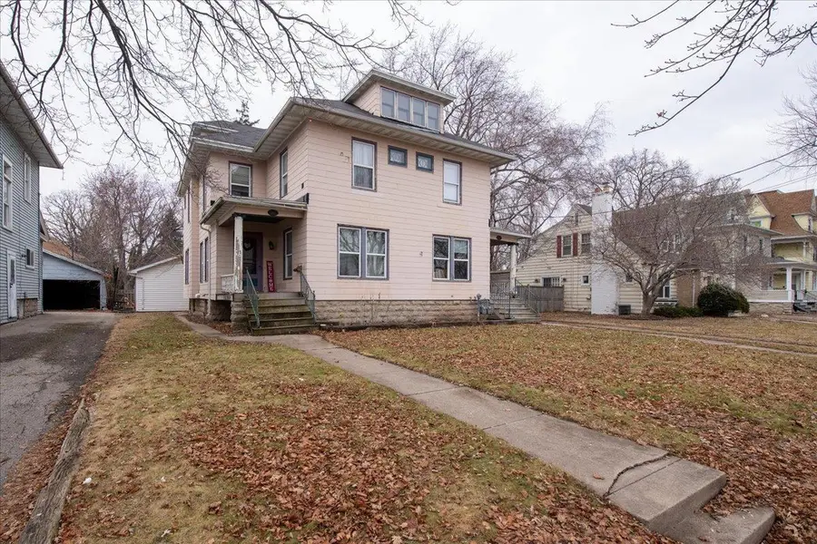 1119 WISCONSIN STREET, Oshkosh, WI 54901 - #2