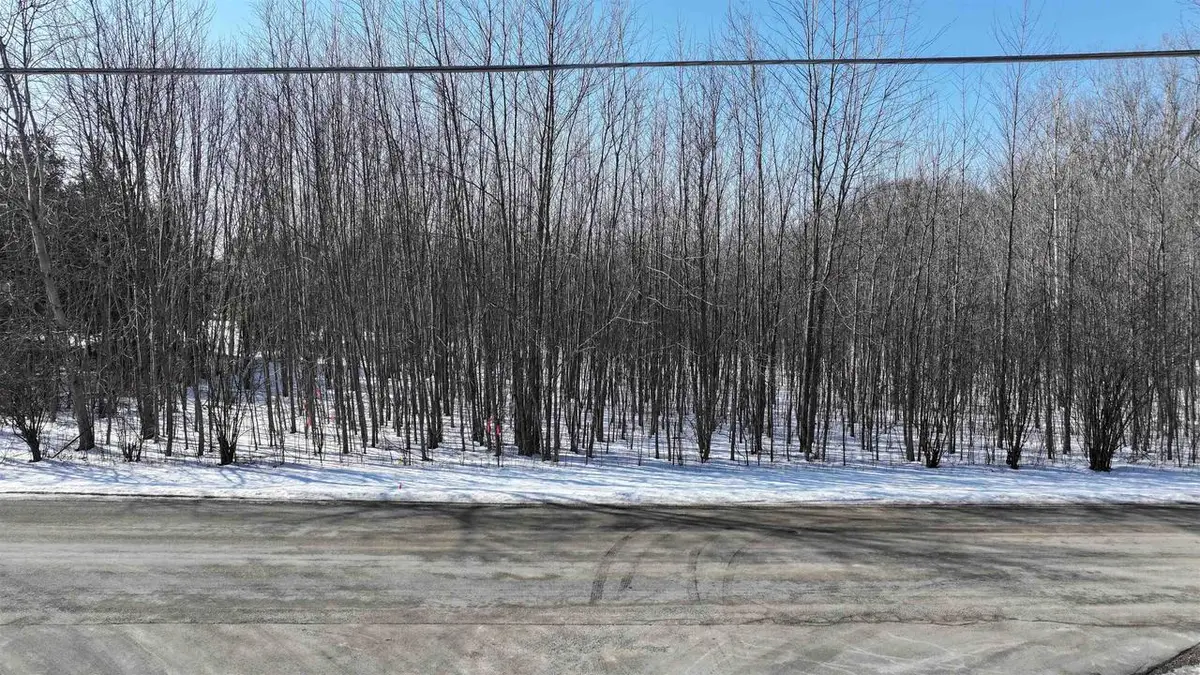 EMERY LANE, Kaukauna, WI 54130 - #1