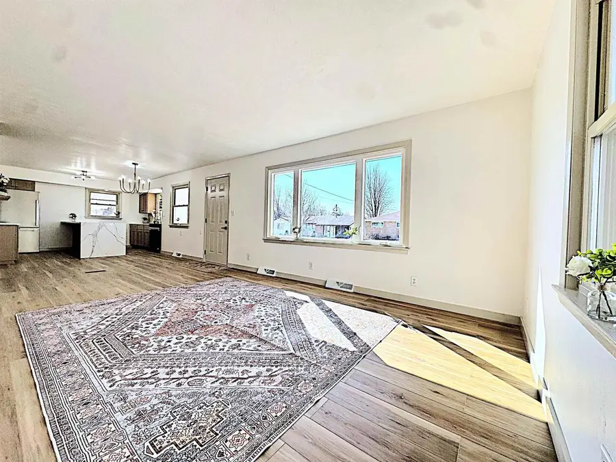 128 WASHINGTON STREET, Kaukauna, WI 54130 - #3