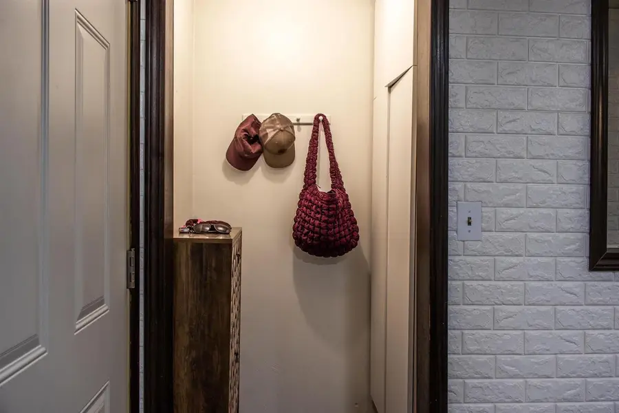 329 E GREEN BAY STREET, Pulaski, WI 54162 - #2