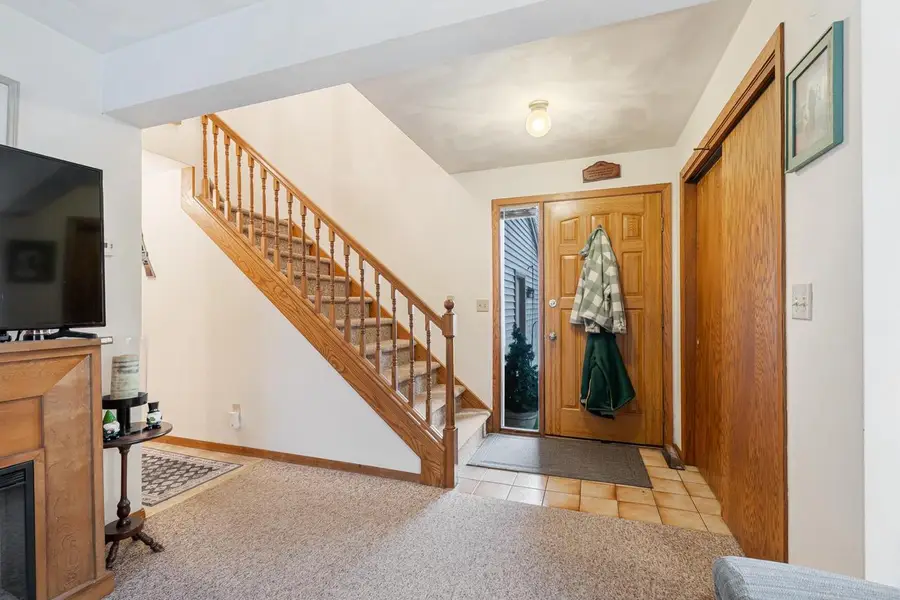 68 VALERIE DRIVE, Appleton, WI 54915 - #2