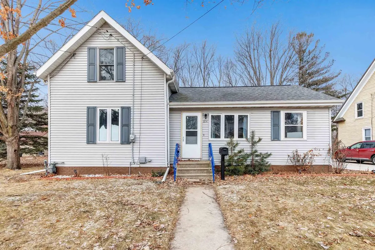 814 3RD STREET, De Pere, WI 54115 - #1