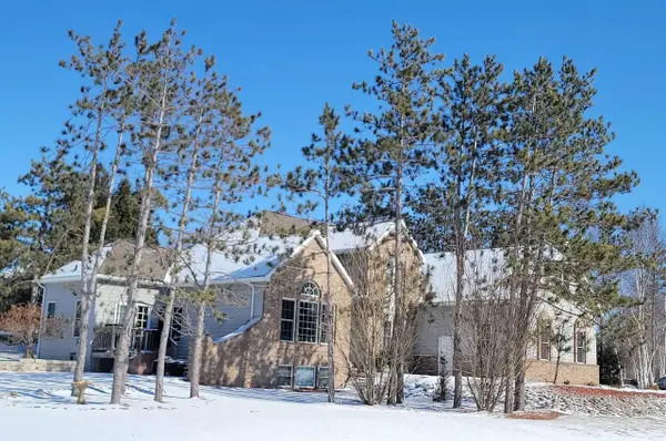 421 S PINE GROVE LANE, Hortonville, WI 54944