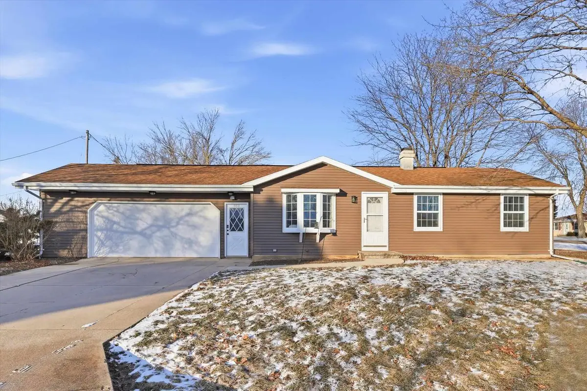 950 CLOVER STREET, Menasha, WI 54952 - #1