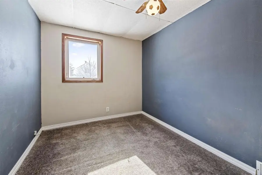 1120 ELIZABETH AVENUE, Marinette, WI 54143 - #3