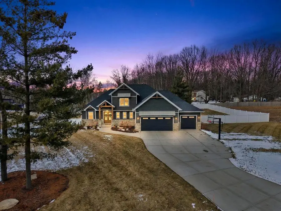 692 BLACKBERRY COURT, Oneida, WI 54155 - #2
