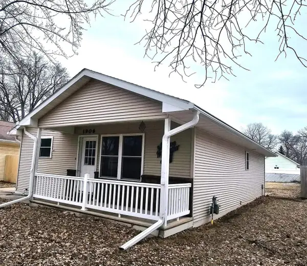 1906 MITCHELL STREET, Oshkosh, WI 54901