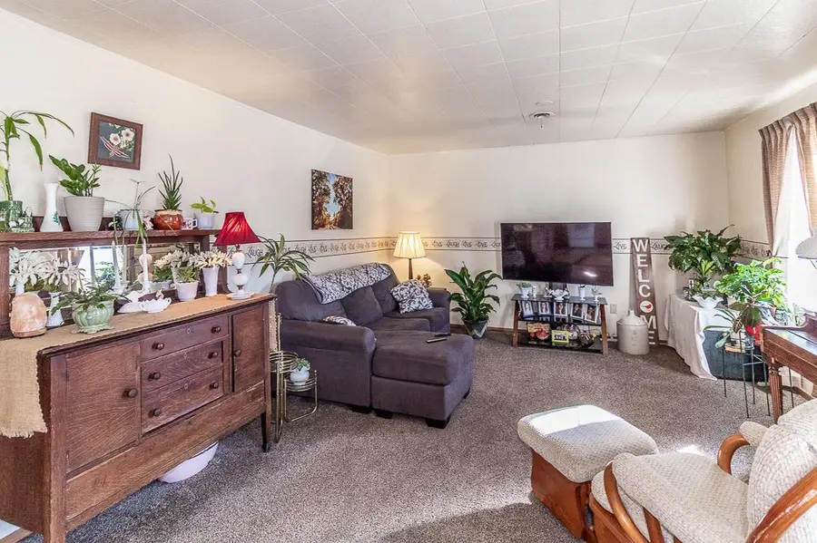 622 W WASHINGTON STREET, New London, WI 54961 - #2