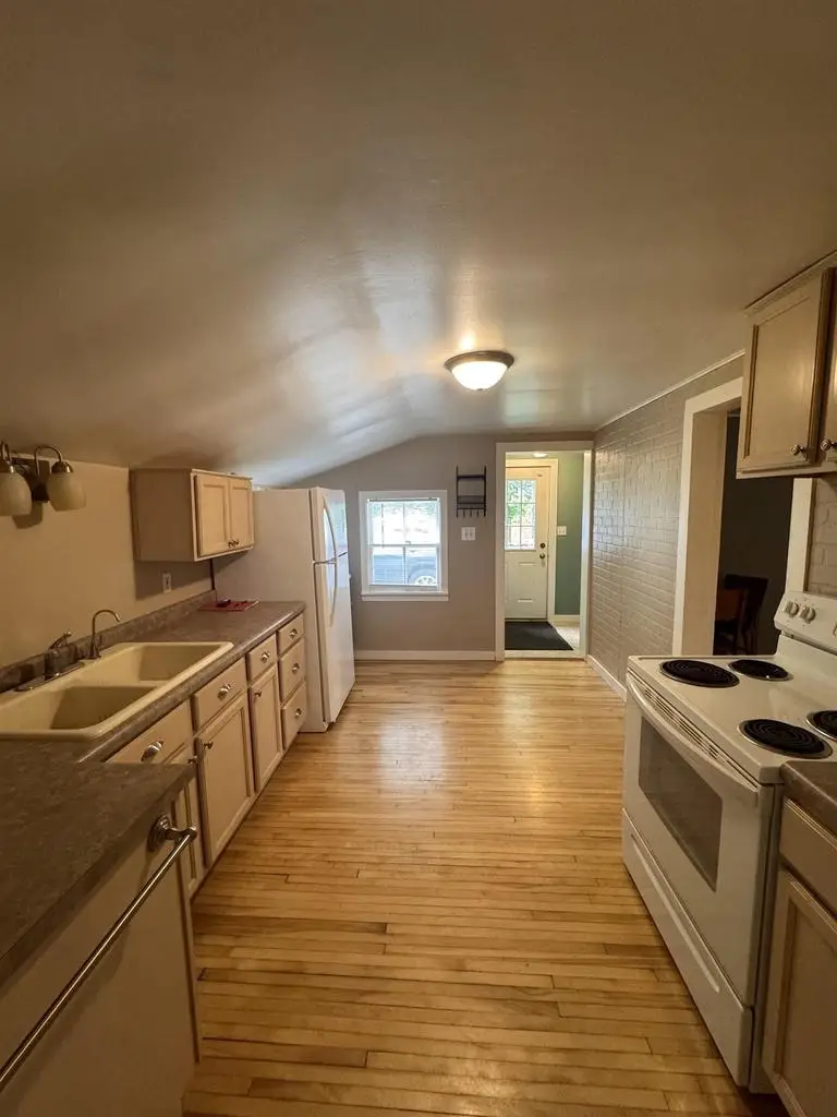 346 NORTH STREET, Waupaca, WI 54981 - #3