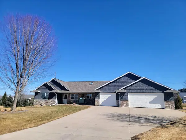 1503 NORTH STAR COURT, New London, WI 54961