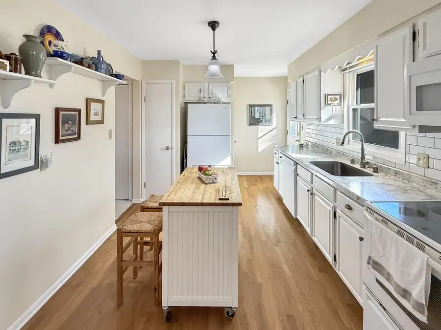 803 VIOLA AVENUE, Oshkosh, WI 54901 - #2