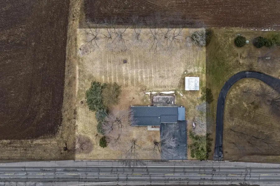 W3866 COUNTY RD S, Appleton, WI 54913 - #2