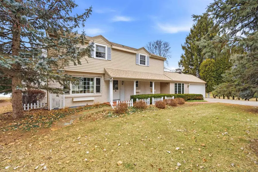 1710 LAKESHORE DRIVE, Menasha, WI 54952 - #2