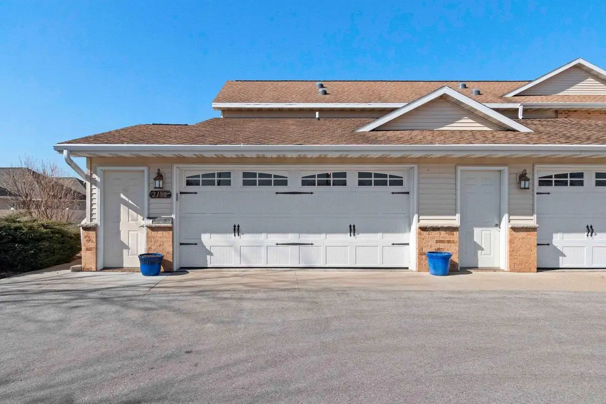 2198 S BROADWAY STREET, De Pere, WI 54115 - #1