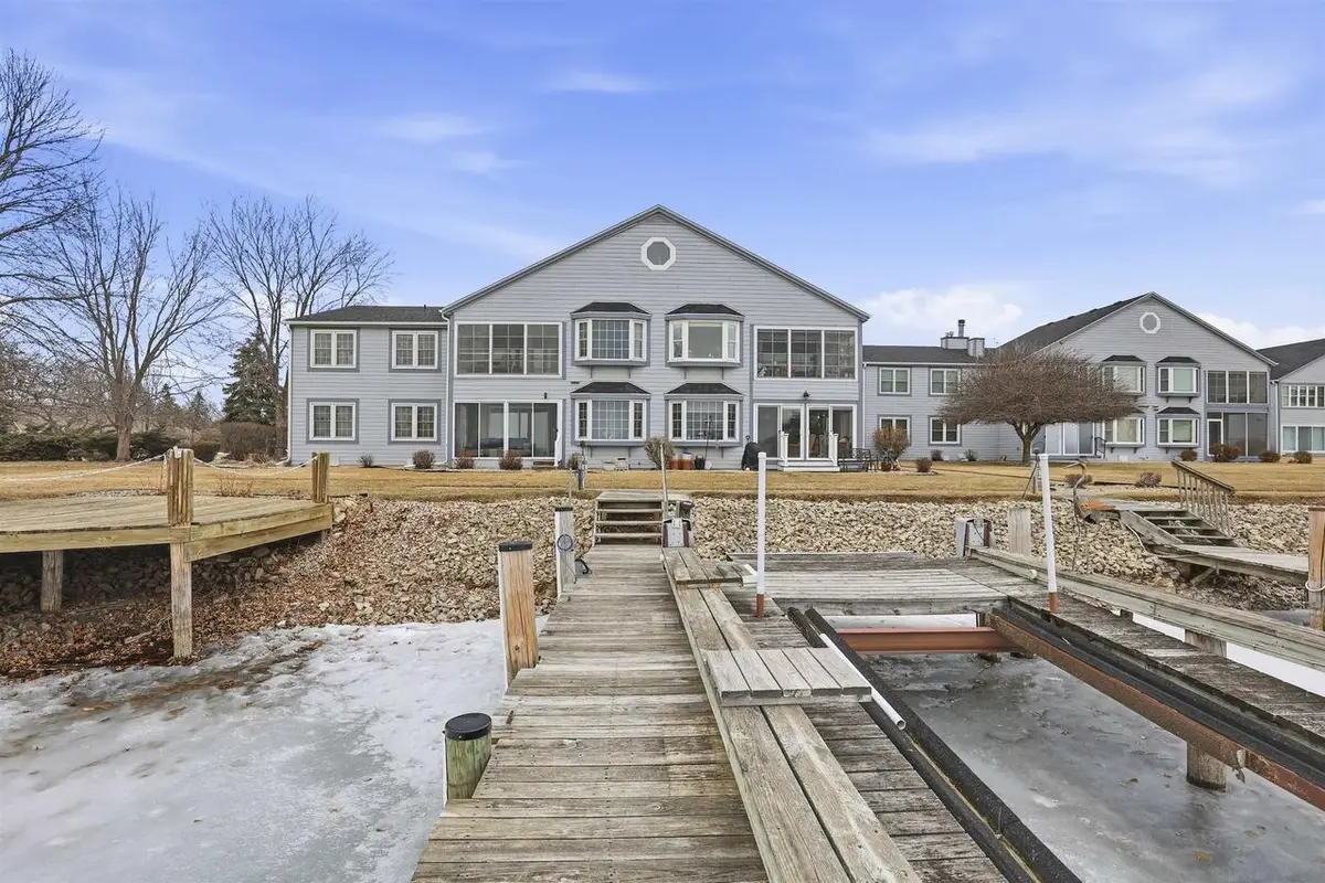 195 CAPTAINS COURT, Winneconne, WI 54986 - #1