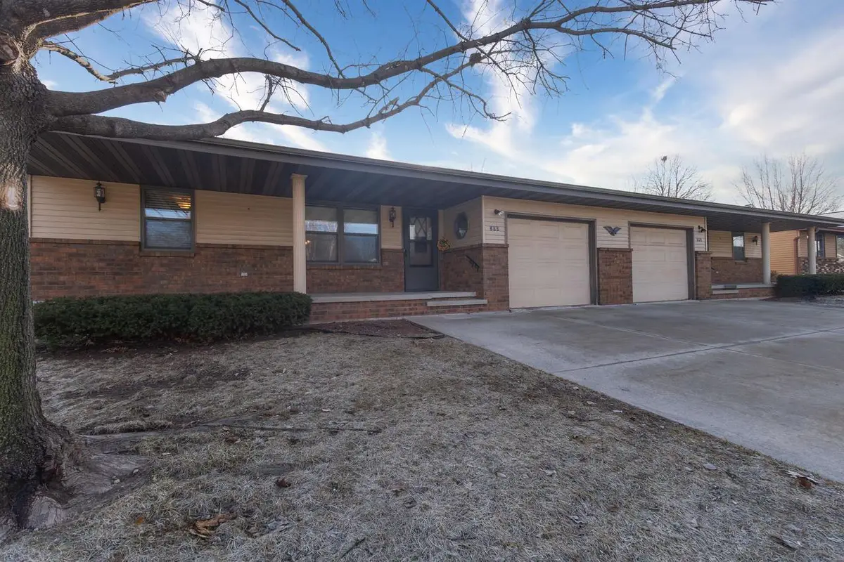 500 S KENSINGTON DRIVE, Appleton, WI 54915 - #1