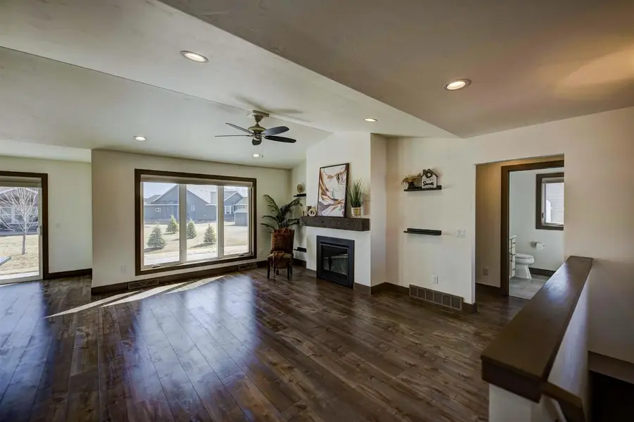 1594 SAGE CROSSING, Oshkosh, WI 54904 - #2