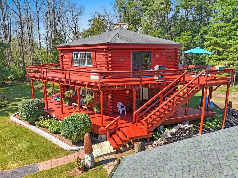 11732 LAKESHORE ROAD, Two Rivers, WI 54241 - #2