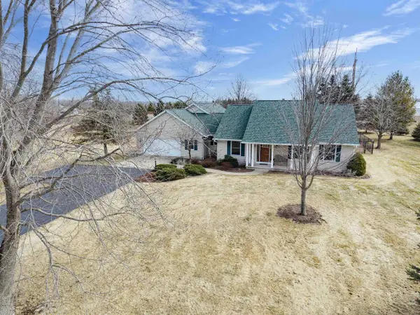 N1768 TERRACE DRIVE, Greenville, WI 54942